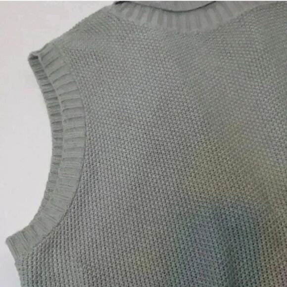 Gray Women's Sweater Vest - Picture 7 of 10